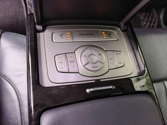 [上海·鲁Q] 二手现代劳恩斯2012款 3.0L GDI尊贵版