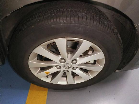 [杭州·浙A] 二手别克别克GL82013款 2.4L LT豪华商务行政版