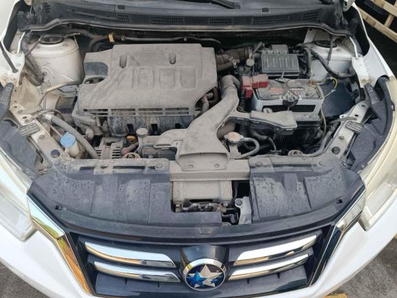 [深圳·粤M] 二手启辰启辰D502015款 1.6L 手动时尚版