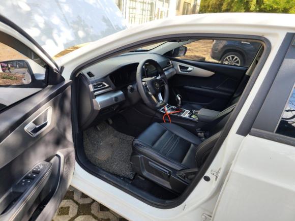 [上海·沪C] 二手比亚迪秦2019款 1.5L 自动豪华型