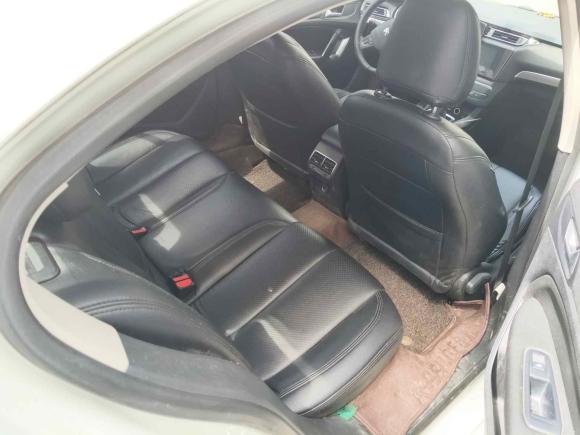 [广州·鄂D] 二手标致标致4082015款 1.2T 自动豪华版