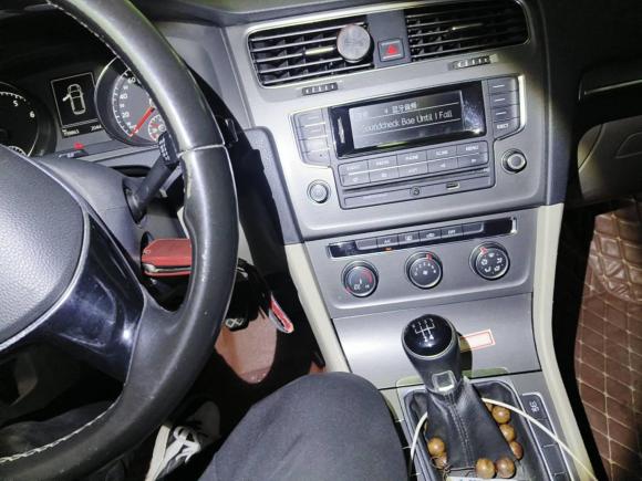 [上海·皖H] 二手大众高尔夫2015款 1.4TSI 手动舒适型