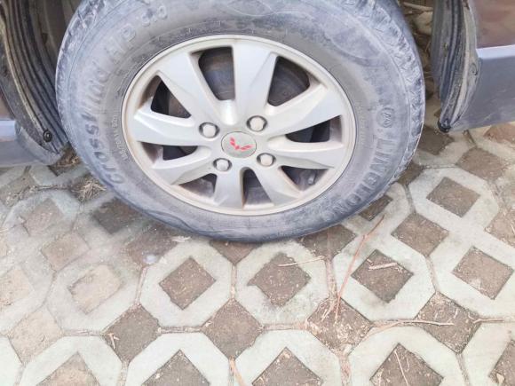 [济南·鲁A] 二手五菱汽车五菱宏光2014款 1.5L S舒适型