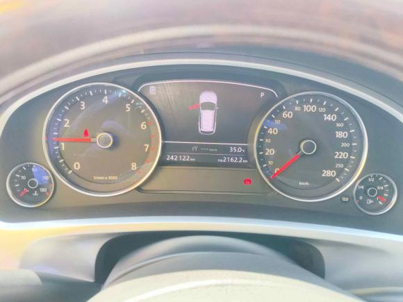 [广州·粤A] 二手大众途锐2011款 3.0TSI 舒适型