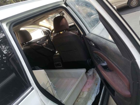 [上海·皖K] 二手长安凌轩2017款 1.6L 手动精英型