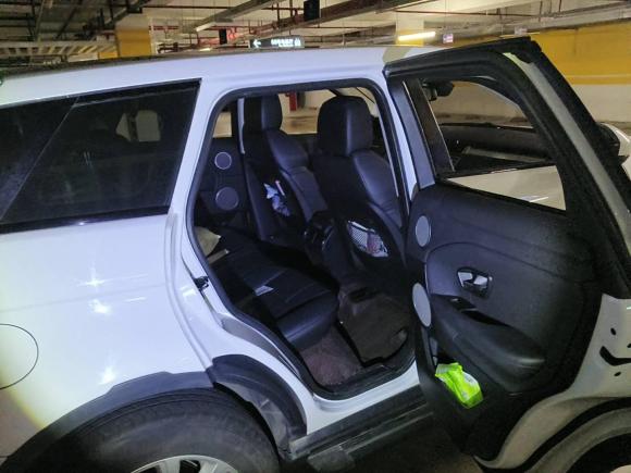 [上海·沪C] 二手路虎揽胜极光2017款 2.0T PURE 风尚版