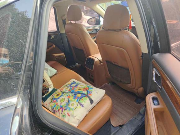 [无锡·苏H] 二手众泰众泰SR92017款 2.0T 手动极致之心版