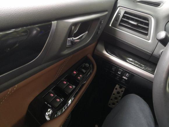 [成都·川A] 二手斯巴鲁傲虎2018款 2.5i 运动导航版 EyeSight