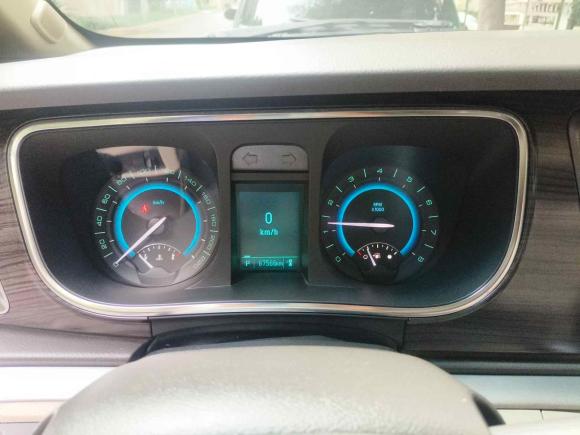 [成都·川A] 二手别克别克GL82013款 3.0L XT豪华商务旗舰版