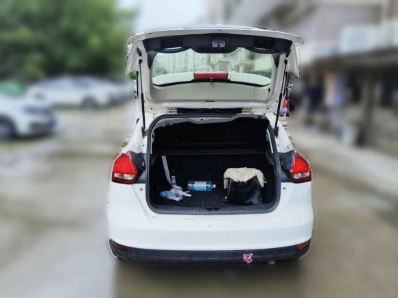 [无锡·苏L] 二手福特福克斯2015款 两厢 1.6L 自动舒适型