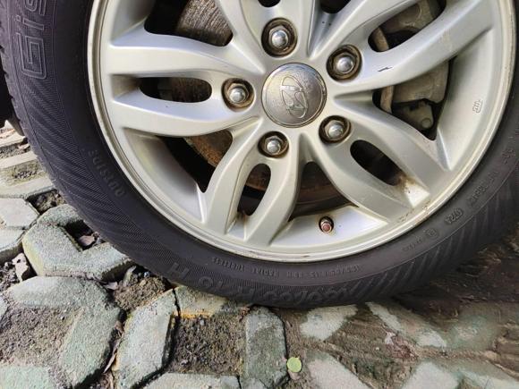 [杭州·豫A] 二手现代悦动2011款 1.6L 手动舒适型