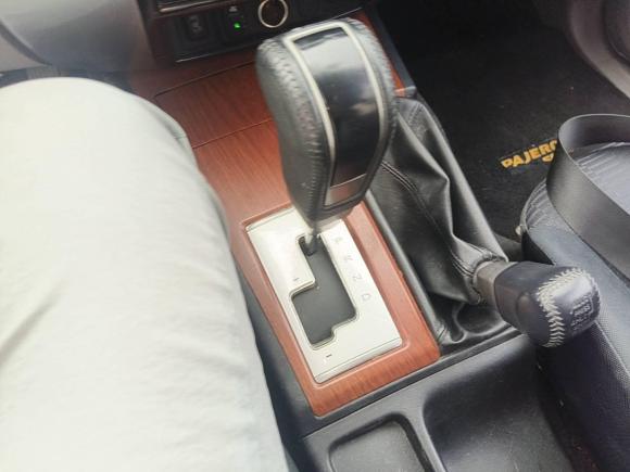 [成都·川A] 二手三菱帕杰罗·劲畅2011款 3.0L 运动导航版