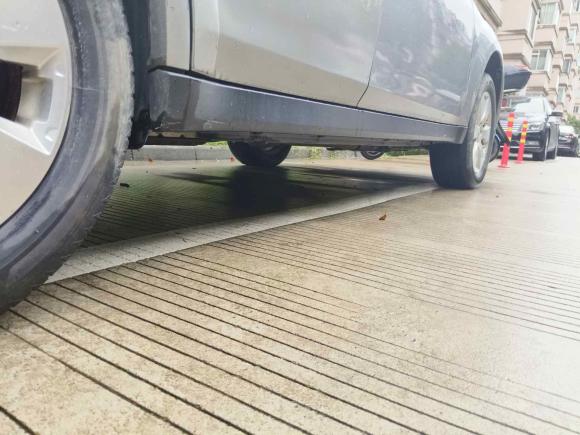 [宁波·浙B] 二手斯巴鲁傲虎2010款 2.5i豪华版