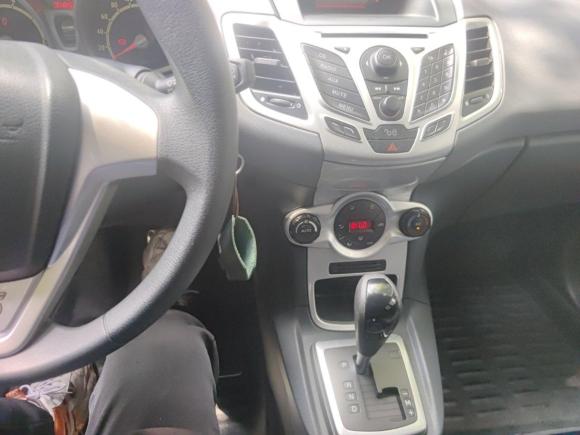 [上海·京P] 二手福特嘉年华2009款 两厢 1.5L 自动运动型