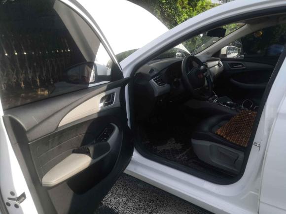 [广州·粤A] 二手荣威荣威Ei52019款 舒适版