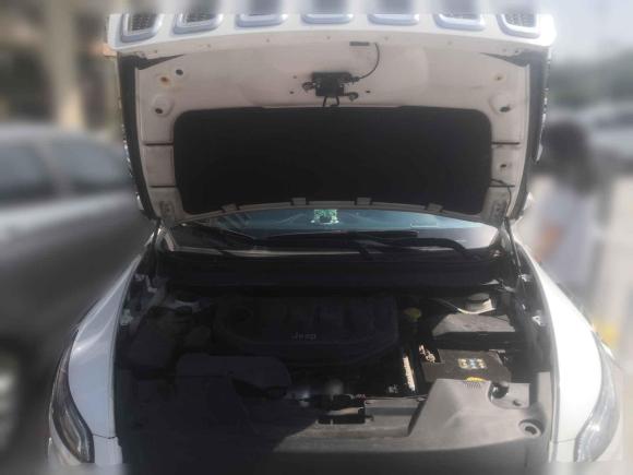 [南京·苏A] 二手Jeep自由光2017款 2.0L 优越版