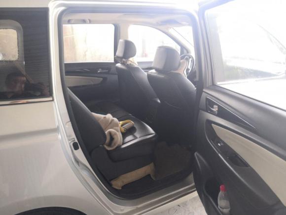 [南京·苏A] 二手长安凯程长安欧尚A6002016款 1.5L 手动豪华型7座