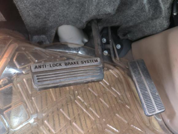 [上海·沪G] 二手别克别克GL82005款 2.5L CT2 舒适型