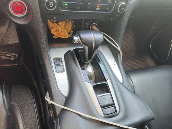 [广州·粤A] 二手本田冠道2017款 240TURBO 两驱尊享版