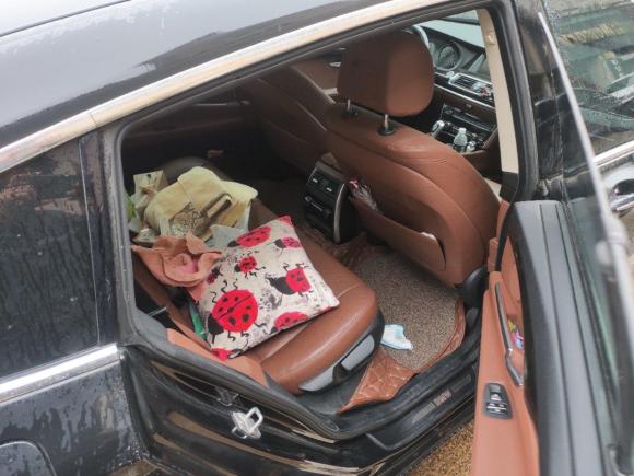 [台州·浙J] 二手宝马宝马5系GT2015款 535i 领先型