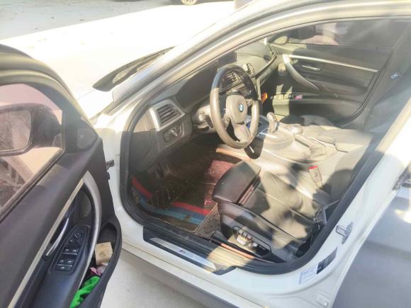 [济南·鲁A] 二手宝马宝马3系2019款 320i M运动曜夜版