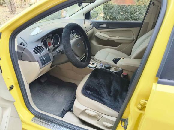 [北京·京K] 二手福特福克斯2012款 两厢经典 1.8L 自动时尚型