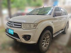 [武汉·鄂A]三菱&nbsp;&nbsp;帕杰罗·劲畅&nbsp;&nbsp;2013款3.0L自动四驱旗舰版