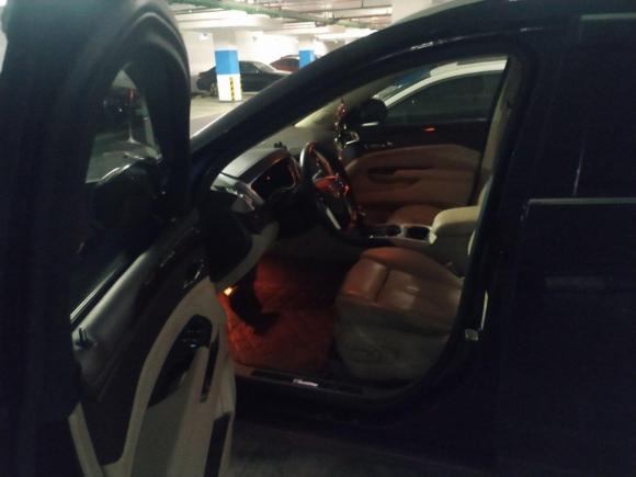 [佛山·粤A] 二手凯迪拉克凯迪拉克SRX2014款 3.0L 领先型