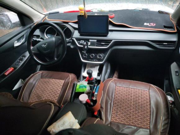 [西安·陕A] 二手五菱汽车五菱宏光S32018款 1.5L 手动标准型 国V