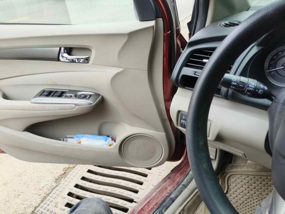 [济南·鲁A] 二手本田锋范经典2012款 1.5L 自动精英版