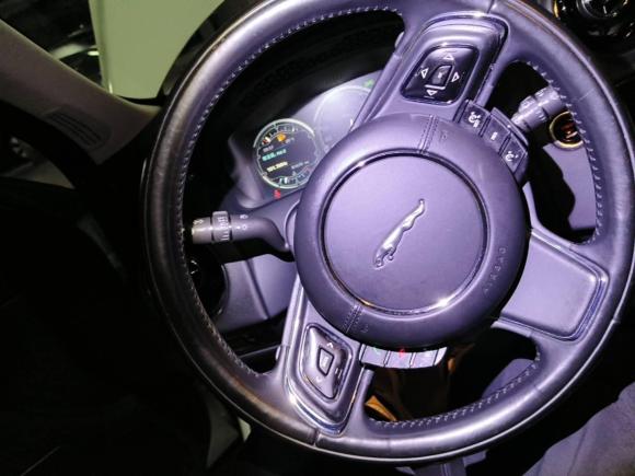 [上海·沪D] 二手捷豹捷豹XJ2015款  XJL 3.0 SC 两驱全景商务版