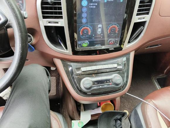 [无锡·苏M] 二手奔驰威霆2016款 2.0T 精英版