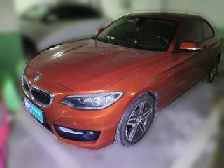 宝马宝马2系2014款 220i 运动设计套装