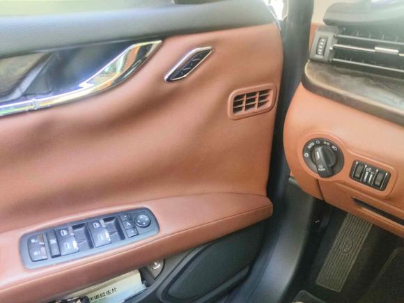 [上海·沪B] 二手玛莎拉蒂总裁2013款 3.0T 标准型