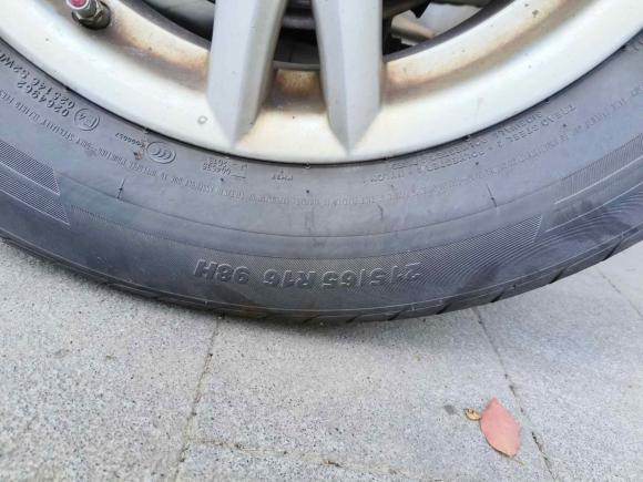 [无锡·苏A] 二手日产逍客2012款 2.0XL 火 CVT 2WD