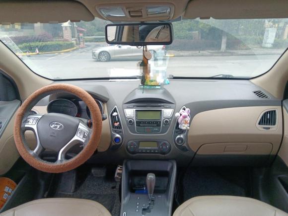 [芜湖·皖B] 二手现代北京现代ix352010款 2.0L 自动两驱精英版GLS