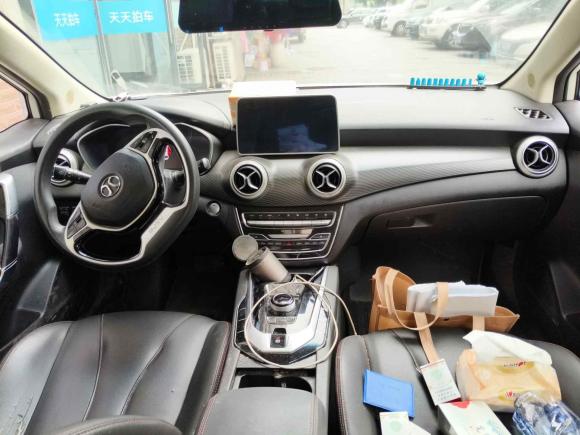 [成都·川A] 二手北京汽车北京EU52018款 R500 智风版