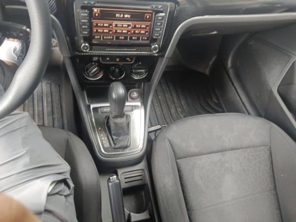 [杭州·浙A] 二手大众朗逸2013款 改款经典 1.6L 自动风尚版