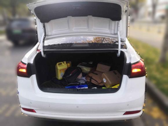 [无锡·苏B] 二手荣威荣威3602018款 PLUS 1.5L 手动尊享版