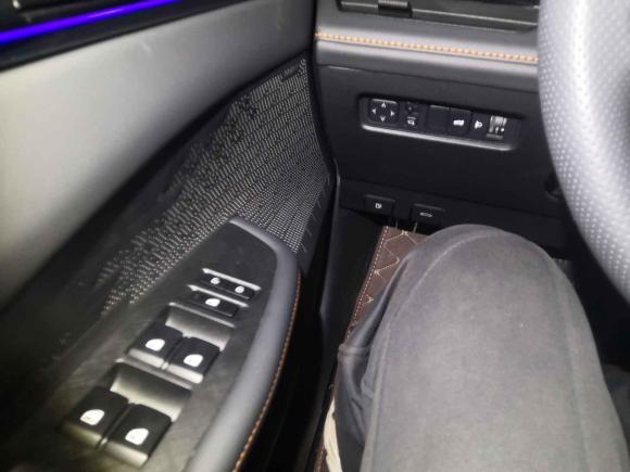 [成都·陕J] 二手长安长安UNI-V2022款 1.5T 尊贵型