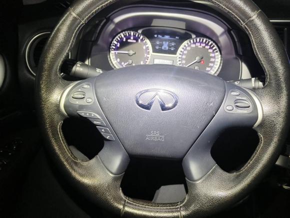 [苏州·苏E] 二手英菲尼迪英菲尼迪JX2013款 JX35 两驱卓越版