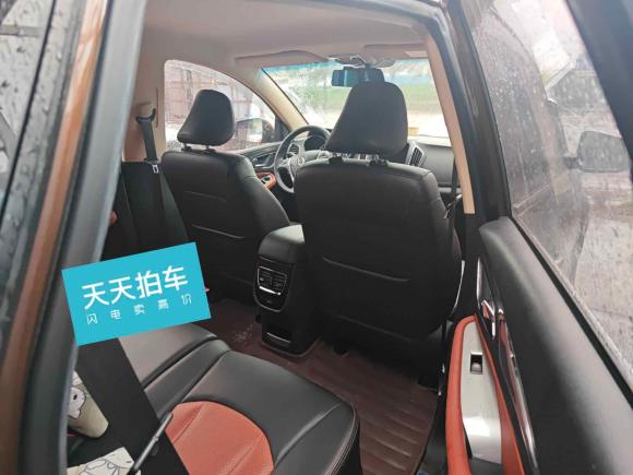 [广州·粤A] 二手宝骏宝骏5602016款 1.8L iAMT精英型