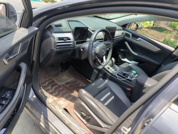 [上海·鄂J] 二手比亚迪秦Pro2020款 超越版 1.5TI 自动旗舰型