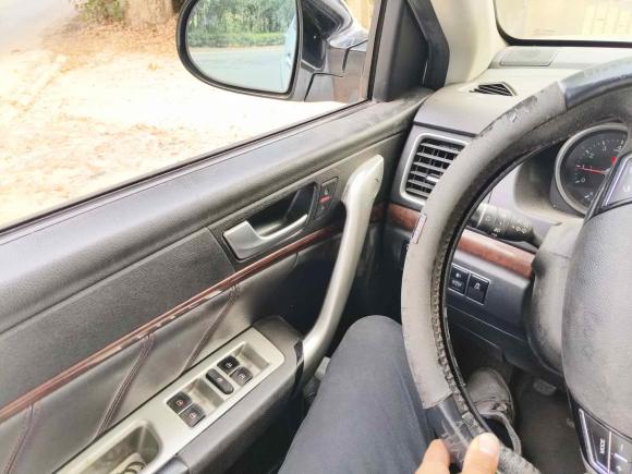 [无锡·苏B] 二手哈弗哈弗H62015款 改款 运动版 1.5T 手动两驱精英型