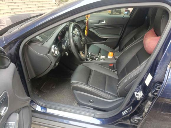 [上海·沪A] 二手奔驰奔驰GLA2017款 GLA 220 4MATIC 时尚型