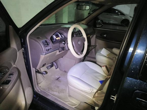 [济南·鲁A] 二手别克别克GL82014款 2.4L 经典版