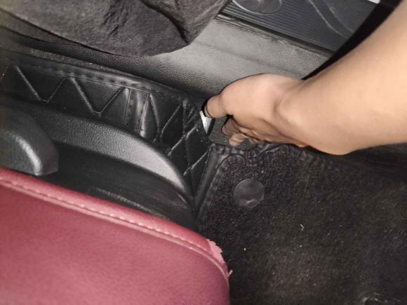 [南京·苏L] 二手现代朗动2015款 1.6L 手动领先型