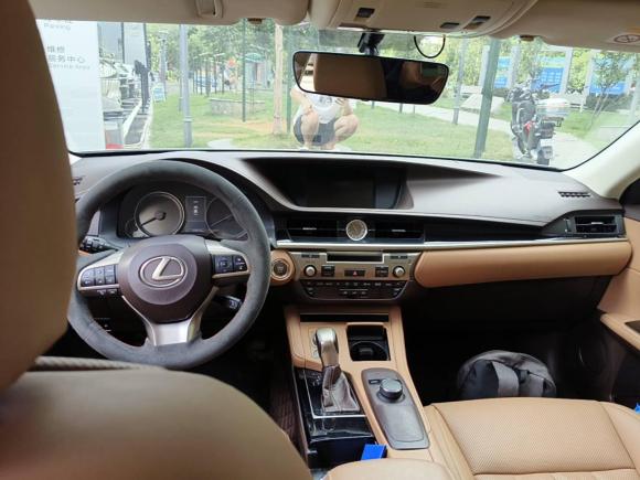 [佛山·粤E] 二手雷克萨斯雷克萨斯ES2015款 200 精英版