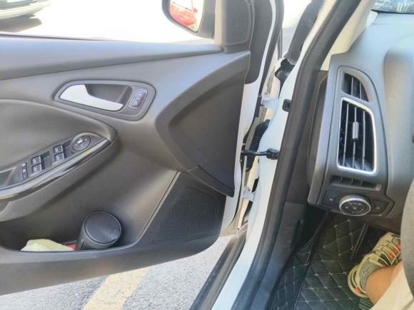 [上海·沪C] 二手福特福克斯2015款 三厢 EcoBoost 180 自动精英型