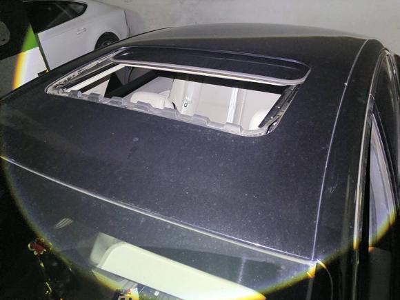 [无锡·苏B] 二手标致标致5082012款 2.0L 自动豪华版